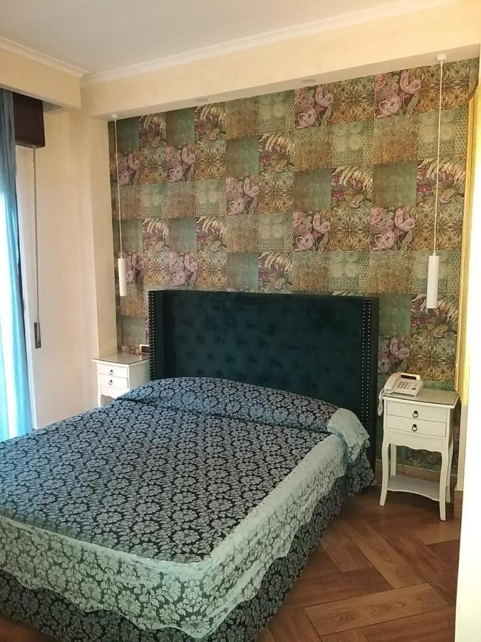 Hotel Kursaal Napoli Bagian luar foto