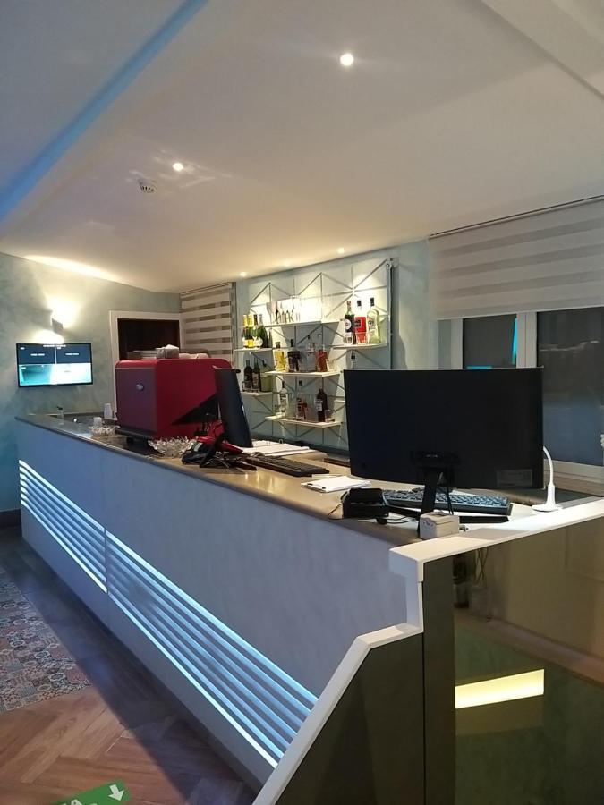 Hotel Kursaal Napoli Bagian luar foto