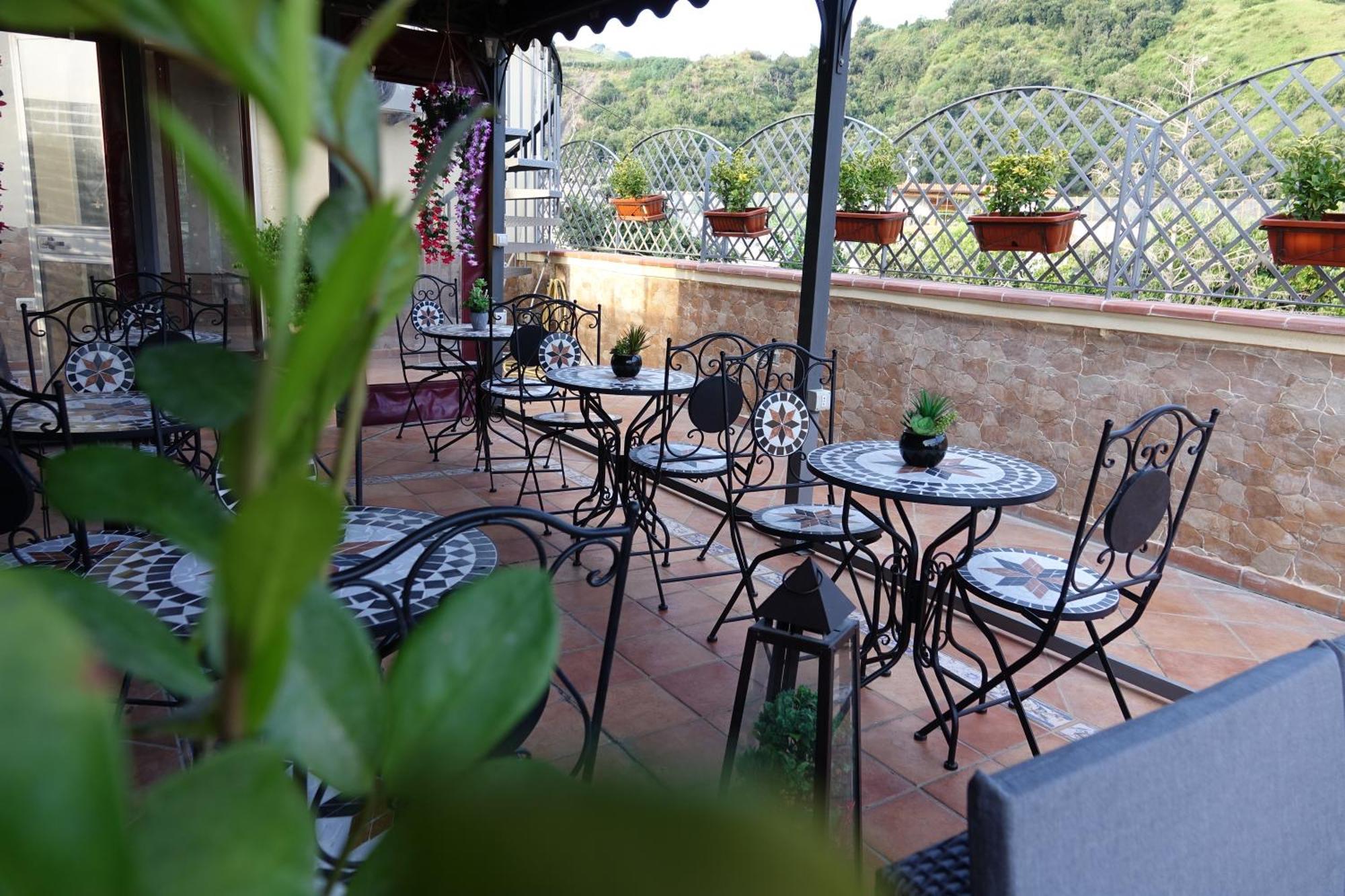 Hotel Kursaal Napoli Bagian luar foto
