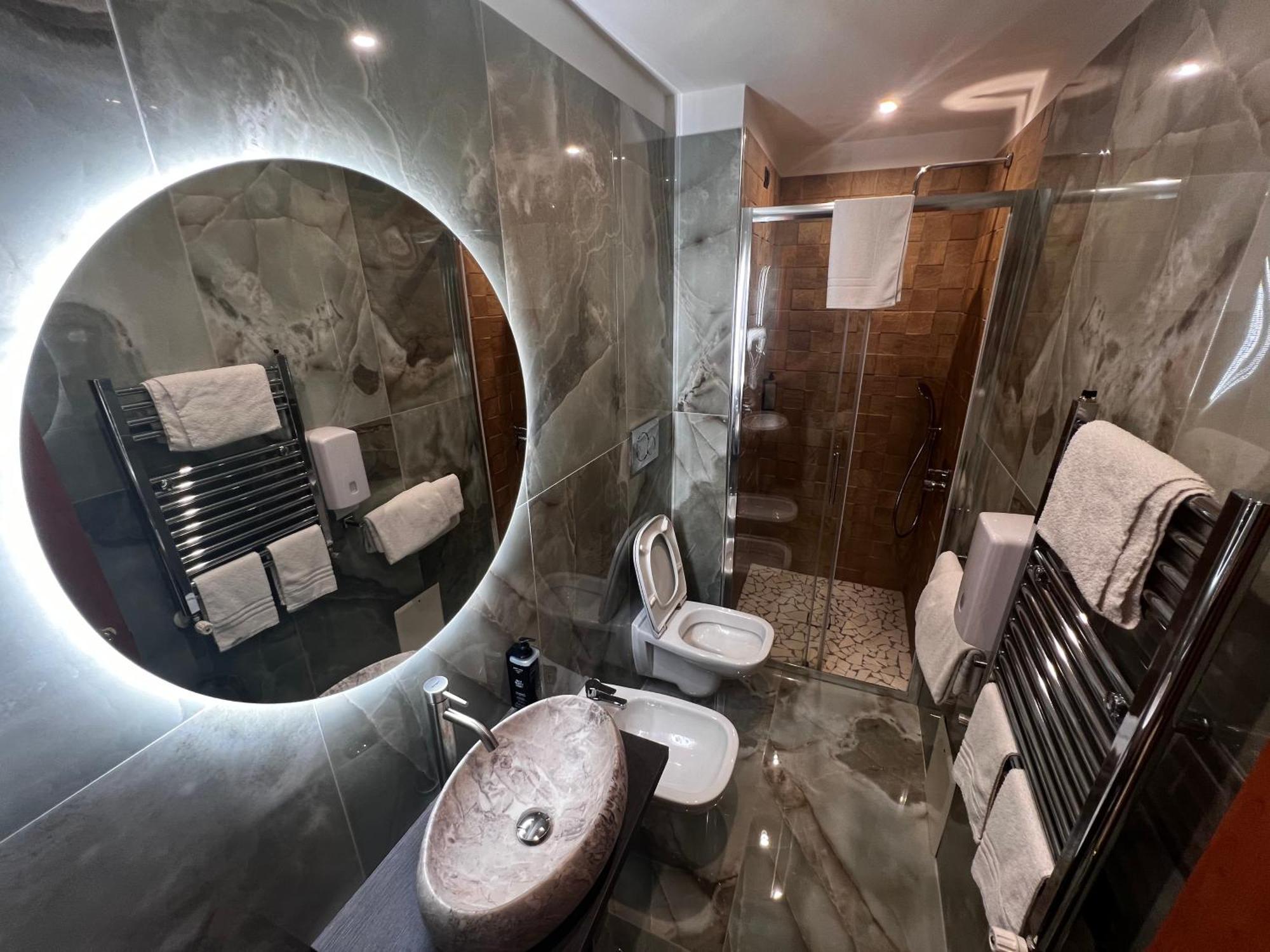 Hotel Kursaal Napoli Bagian luar foto